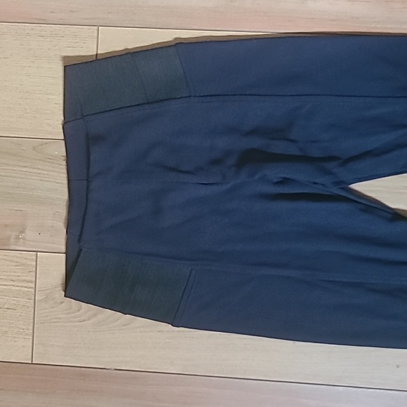 Ladies pants - Picture 2 of 2